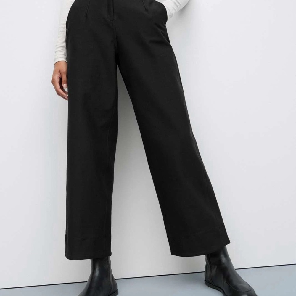 Lululemon Women’s Utilitech Relaxed Mid-Rise Trouser 7/8 Length Black Size 6